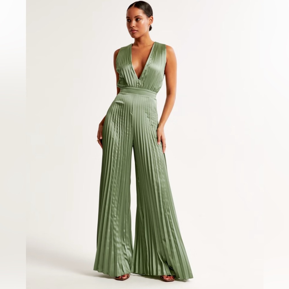 A&F Giselle Pleated Jumpsuit